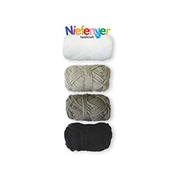 4 Ovillos of grey acrylic wool